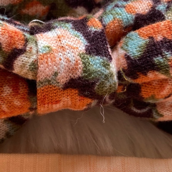 🎀 (bundle of 3 for $10)Set of multi flowered infant head bands - Picture 5 of 9